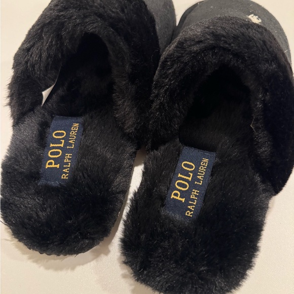Ralph Lauren Black Faux-Fur Mule Slippers with Polo Logo - Picture 2 of 4